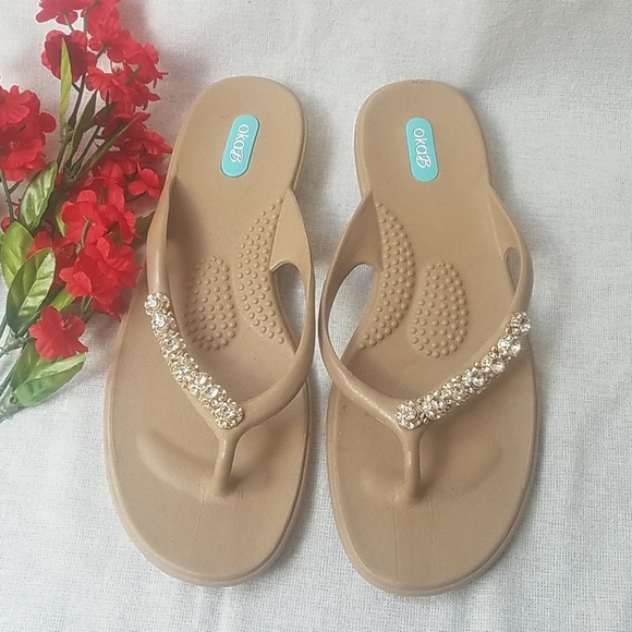 oka B Shoes - Oka B sandals
